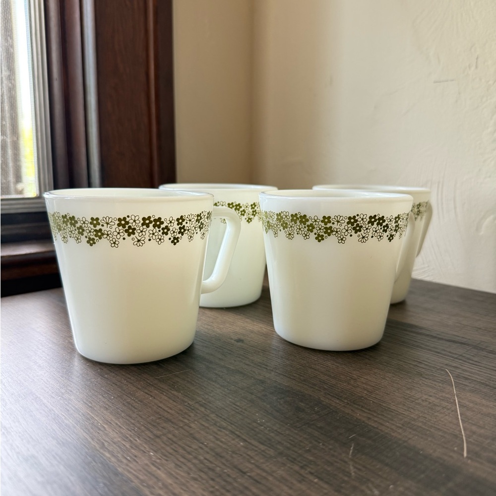Vintage PYREX Cups 💚